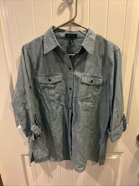 Casual Light Blue Denim Button-Down Shirt - Women’s Relaxed Fit Western Light